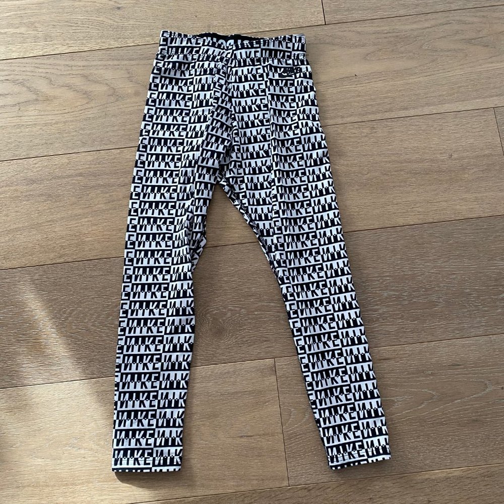 Nike Logo Leggings (XS, Black/White)
